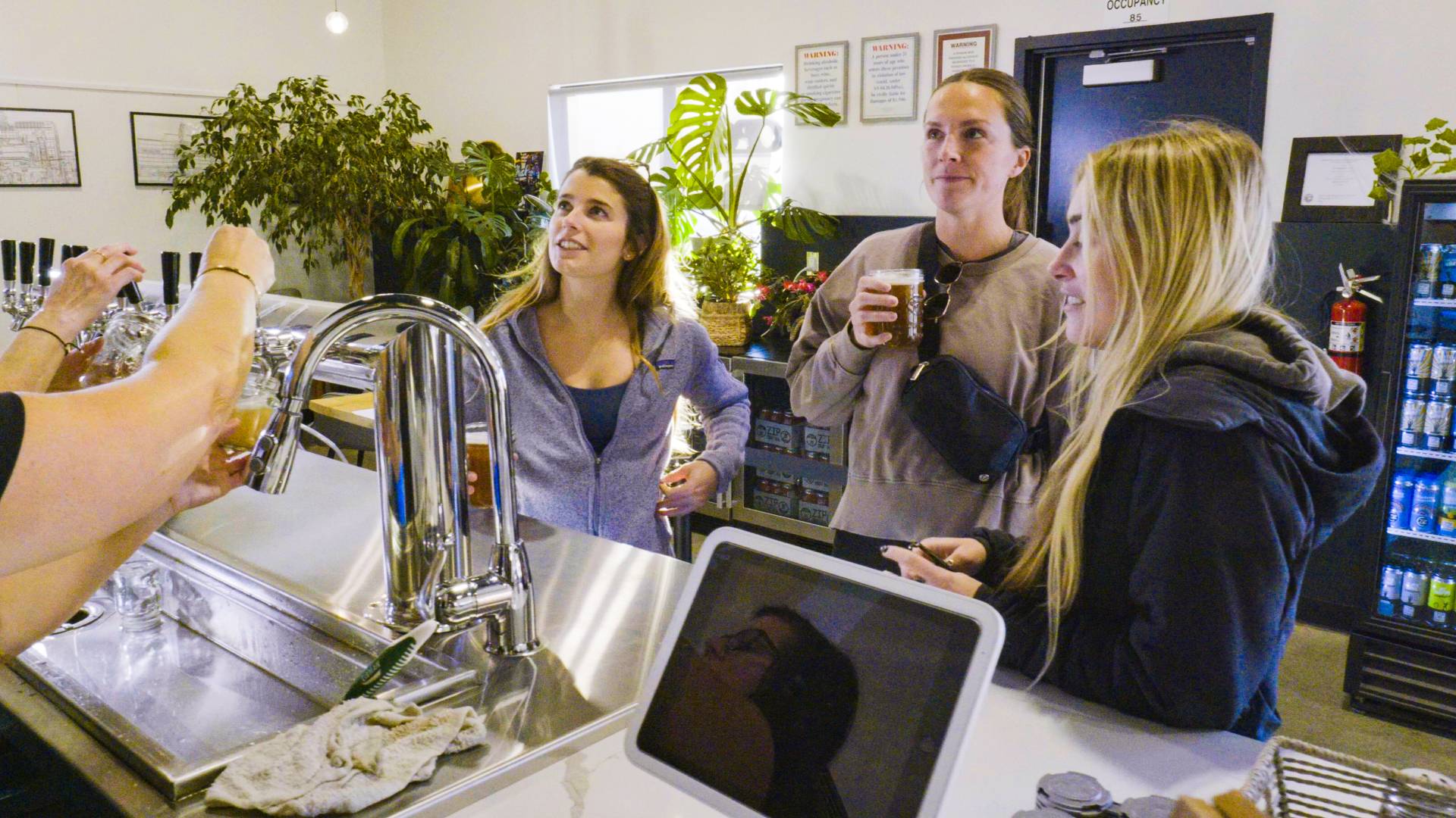 Taproom bar service